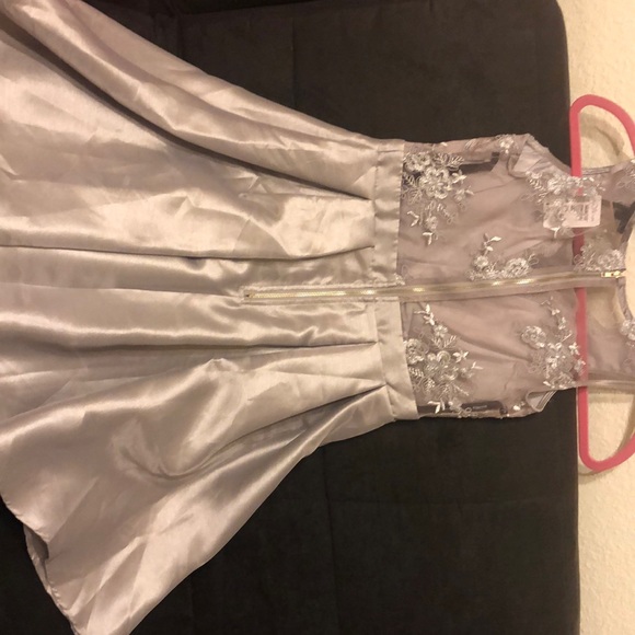 Dress - Picture 2 of 3